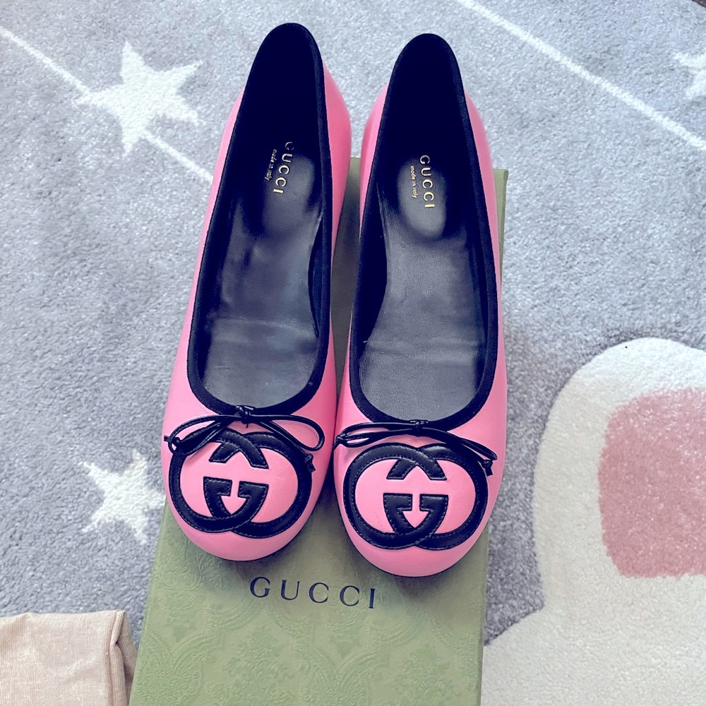Pink & Black Gucci Ballet Flats